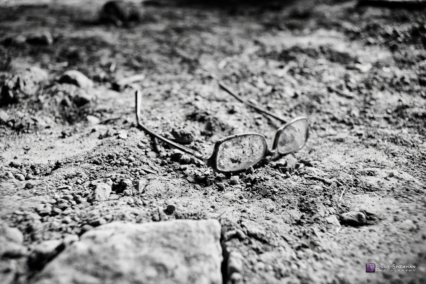 Eye_Glasses_New_Orleans_Lower_9th_Ward_NewOrleans_09Feb2009_0233_BW_D