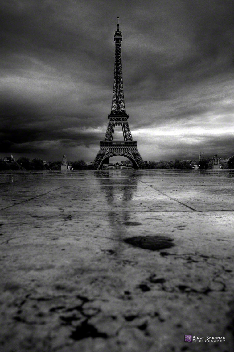 La_Tour_Eiffel_a_Place_de_Trocadero__Paris__France_Paris2008_24Apr2008_0331_2_3_BW_D