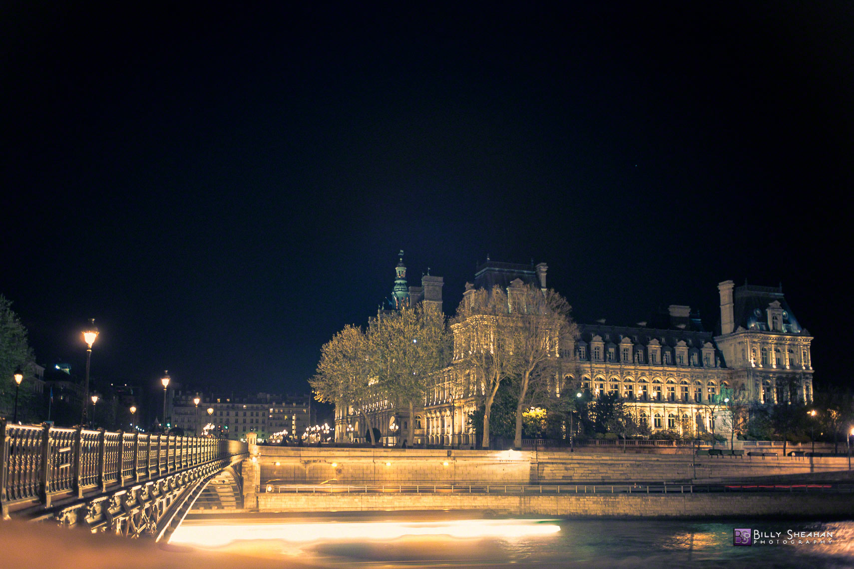 The_River_Seine_and_Hotel_de_Ville_Paris2008_23Apr2008_0199_C_D